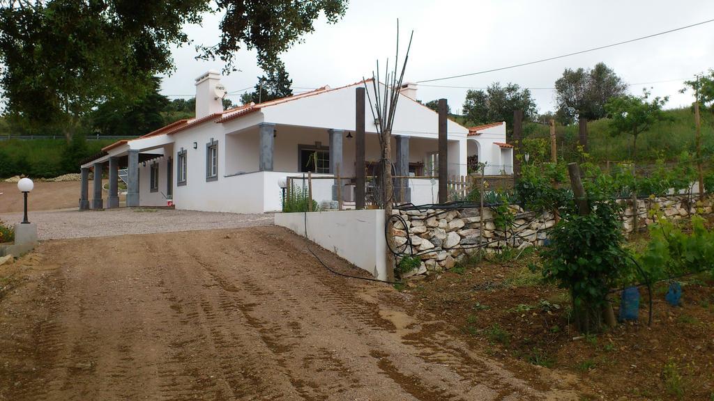 Holiday Home Monte Das Azinheiras أرايولوس الغرفة الصورة