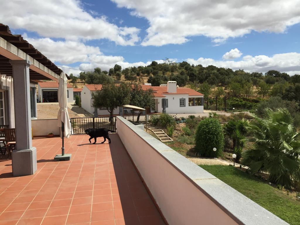 Holiday Home Monte Das Azinheiras أرايولوس الغرفة الصورة