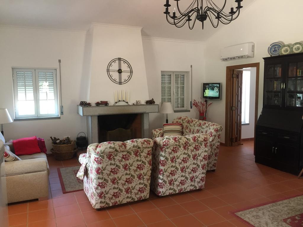 Holiday Home Monte Das Azinheiras أرايولوس المظهر الخارجي الصورة